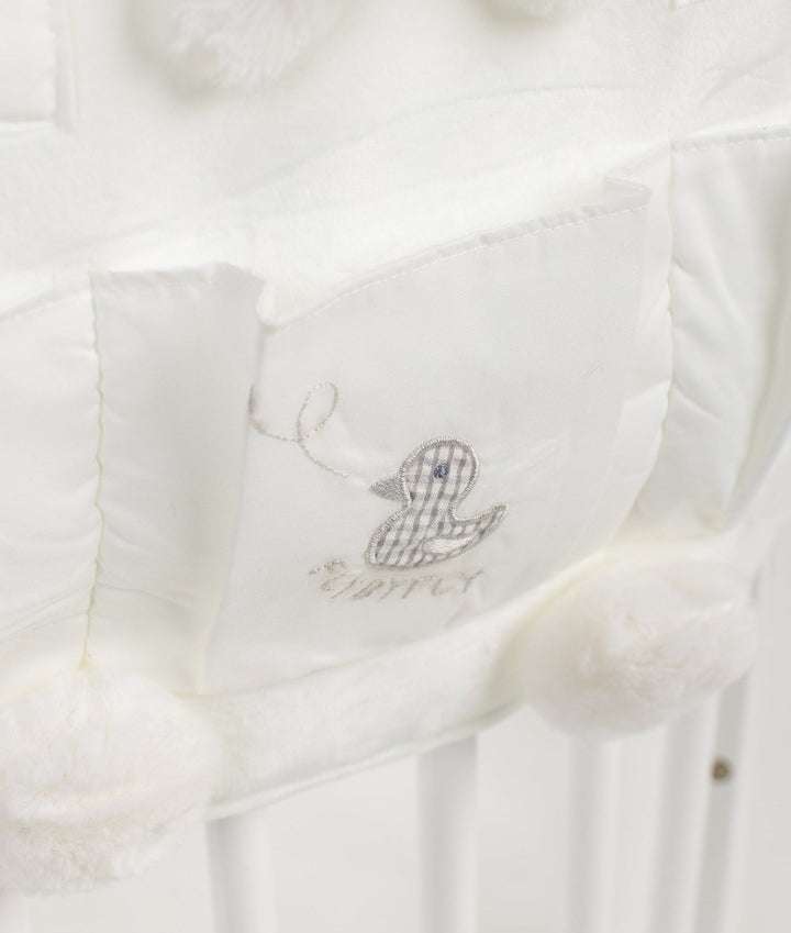 Baby nursery organiser in white and grey