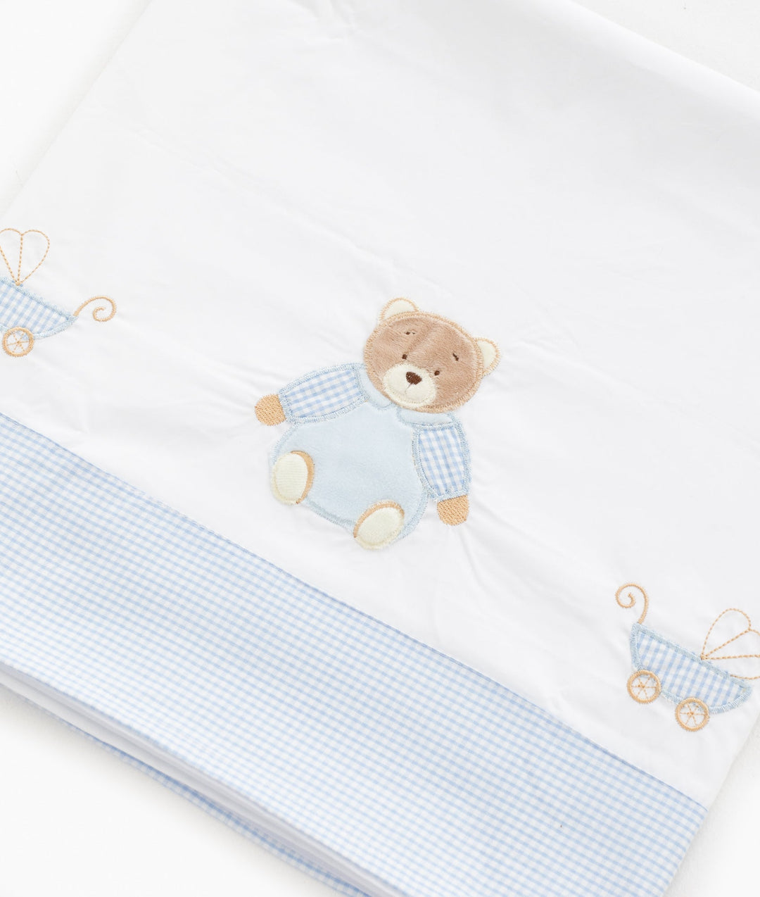 Flat sheet for cot in white and blue