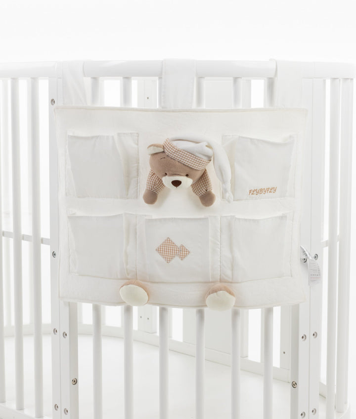 Baby nursery organiser in white and beige