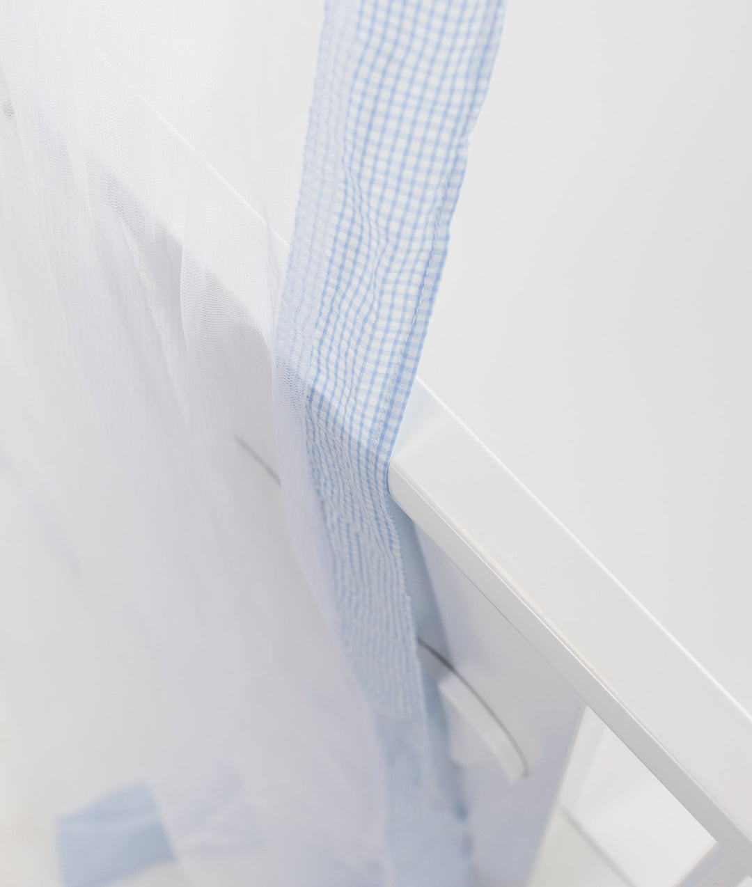 White and blue cot canopy and stand set