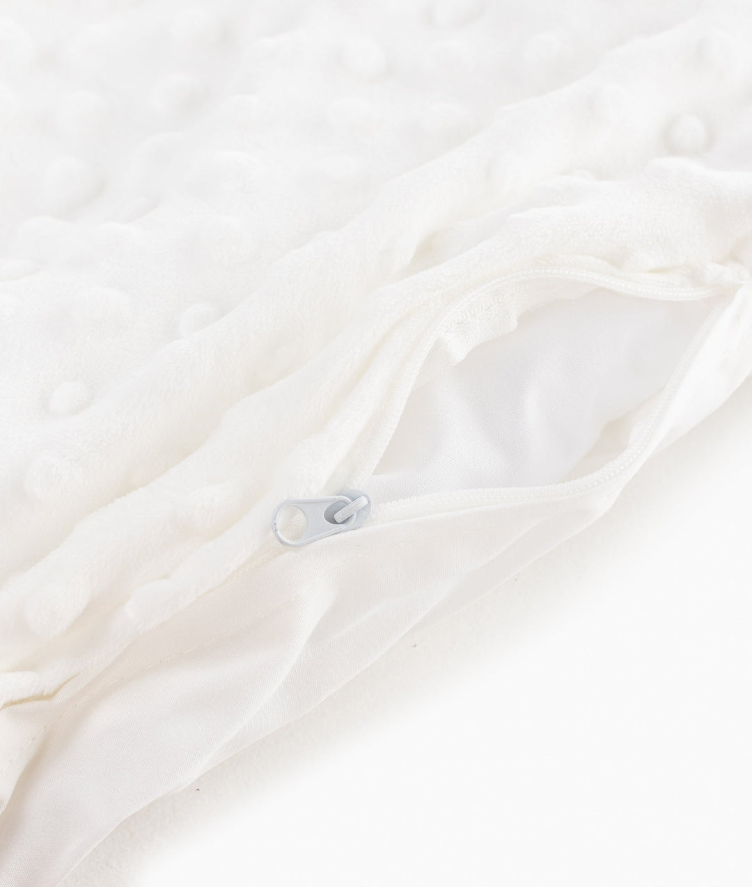 White and beige toddler bubble quilt and cover set